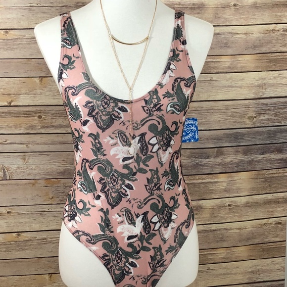Free People Tops - 🆕 Free People Freesia Pink Bodysuit Size Large